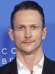 Jonathan Tucker