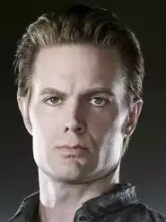 Garret Dillahunt