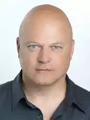 Michael Chiklis