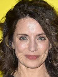 Alanna Ubach