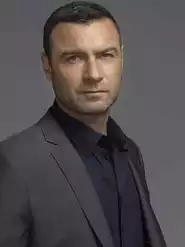 Liev Schreiber