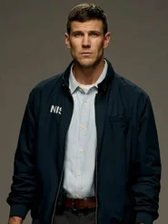 Austin Stowell