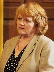 Lesley Nicol
