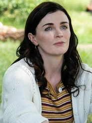 Aisling Bea