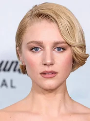 Julia Schlaepfer