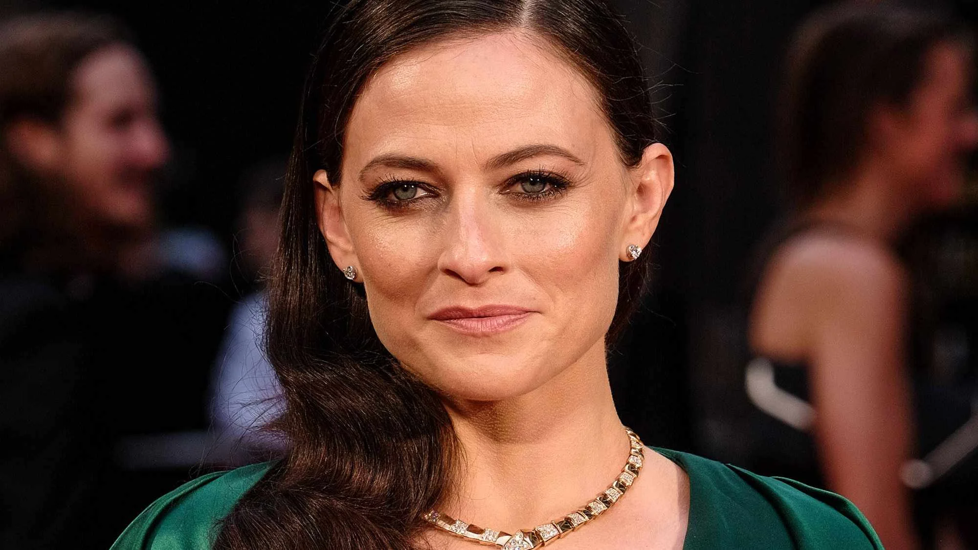 Lara Pulver