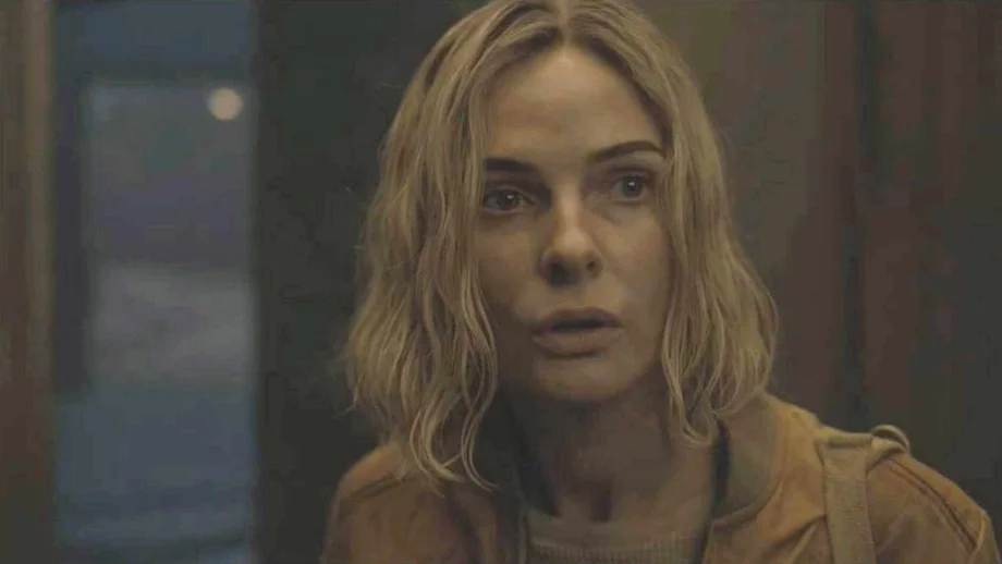 Rebecca Ferguson in einer Szene in der dritten Episode der zweiten Staffel Silo