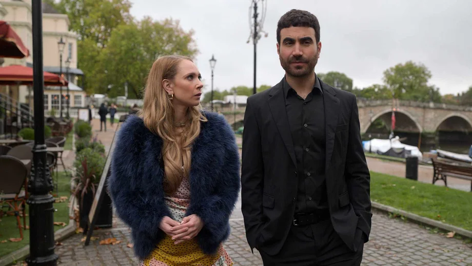 Keeley Jones (Juno Temple) und Roy Kent (Brett Goldstein) bei ihrem ersten Date in Ted Lasso.