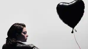Crazy Ex-Girlfriend: Rachel Bloom Mutter geworden, Adam Schlesinger verstorben