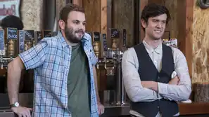 Szenenbild aus der Pilotepisode von Brews Brothers (c) Netflix