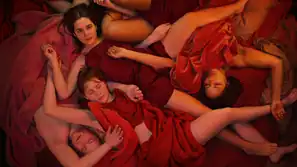 Play By Day: Serienstart von Sex bei ONE
