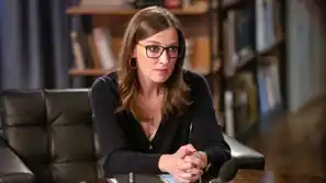 Alexandra Maria Lara in 8 Zeugen (c) TVNOW / Hardy Brackmann
