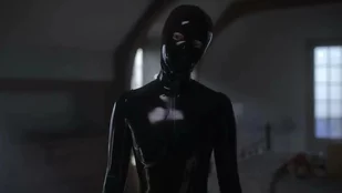 American Horror Stories: Rubber (WO)MAN - Review der Pilotfolge