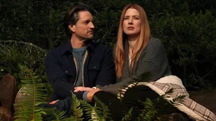 Romantischer Moment für Jack und Mel aus Virgin River (c) Netflix