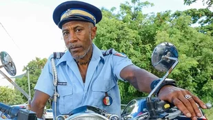 Death in Paradise: Dwayne kehrt f&uuml;r Weihnachtsfolge zur&uuml;ck auf die Insel