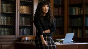 Sandra Oh in der Serie Die Professorin (c) Netflix