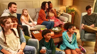 Heute neu: Staffel 2 von Home Economics bei ABC