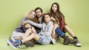 Serienposter zur Serie Friedmanns Vier (c) RTL+