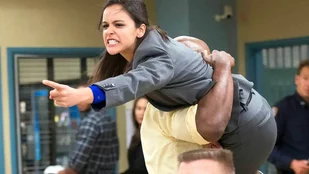 Blockbuster: Melissa Fumero in Videothek-Comedy bei Netflix