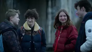 Parallels - Der Fremde: Review zur Pilotepisode