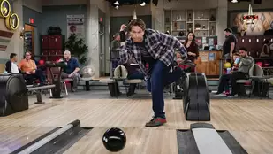 Pete Holmes in der Serie How We Roll (c) CBS