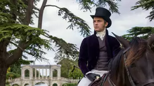 Fellow Travelers: Bridgerton-Star Jonathan Bailey in Showtime-Serie