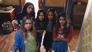 Szenenfoto aus der Serie Pretty Little Liars - Original Sin; hier unser Review zur ersten Folge. (c) HBO Max
