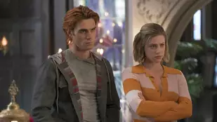 US-Quoten: Riverdale schlie&szlig;t schwache 6. Staffel bei The CW ab