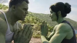 Szenenfoto aus der She-Hulk-Folge 'Ne normale Menge an Wut - hier unser Review zur ersten Episode. (c) Disney+/Marvel Studios