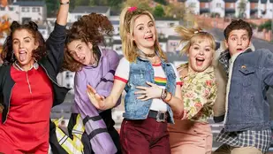 Heute neu: Staffel 3 von Derry Girls bei Netflix