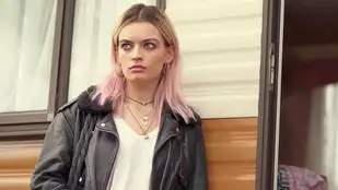 Sex Education: Emmy Mackey steigt nach Staffel 4 aus