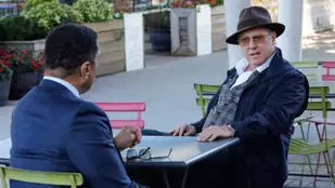 Szenenfoto mir Harry Lennix und James Spader aus der Serie The Blacklist