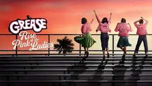 Szenenfoto aus der Serie „Grease: Rise of the Pink Ladies“