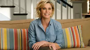 Hysteria!: Julie Bowen in neuer Peacock-Serie