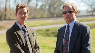True Detective: McConaughey und Harrelson sind vielleicht Halbbr&uuml;der