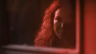 The Horror of Dolores Roach: Horrorserie ab Juli bei Prime Video