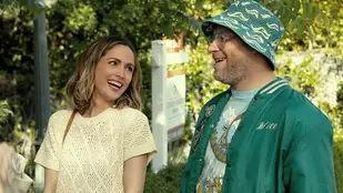 Rose Byrne und Seth Rogen in der Serie „Platonic“