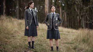 Bad Behaviour: Deutschlandpremiere im August bei Sky Atlantic HD