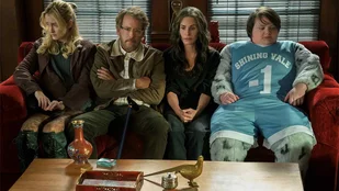 Shining Vale: Staffel 2 der Horror-Comedy ab Oktober bei Starz