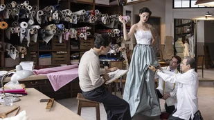 Cristobal Balenciaga: Spanischer Trailer zur Disney-Serie