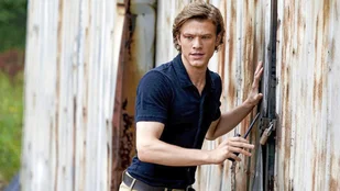 The Abandons: MacGyver-Star Lucas Till in Westernserie bei Netflix