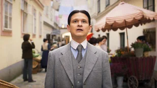 Franz Kafka (Joel Basman) in der Serie „Kafka“