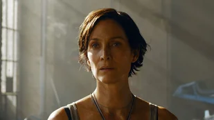 FUBAR: Carrie-Anne Moss in Staffel 2 der Schwarzenegger-Serie