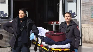 Chicago Fire: Jocelyn Hudon f&uuml;r Staffel 13 bef&ouml;rdert