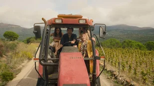 Land of Women: Review zur Pilotfolge