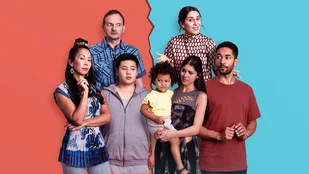 ZDFneo-Serie &bdquo;Doppelhaush&auml;lfte&ldquo; geht im August in die 3. Staffel