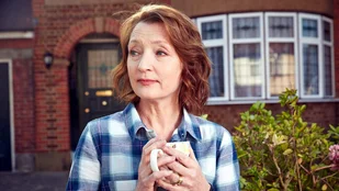 Lesley Manville in der britischen Serie „Mum“