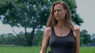 Teacup: Trailer zur Peacock-Serie mit Strahovski und Speedman