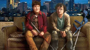 Heute neu: Staffel 2 von Nothing to See Here bei Netflix