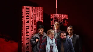 Wie ist die ZDF-Serie „Uncivilized“ gelungen? Hier auf einem Serienposter.
